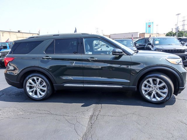 Certified 2022 Ford Explorer Platinum w/ Equipment Group 601A image 11