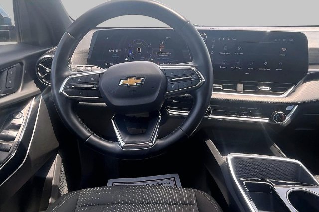 Used 2025 Chevrolet Equinox LT FWD image 5
