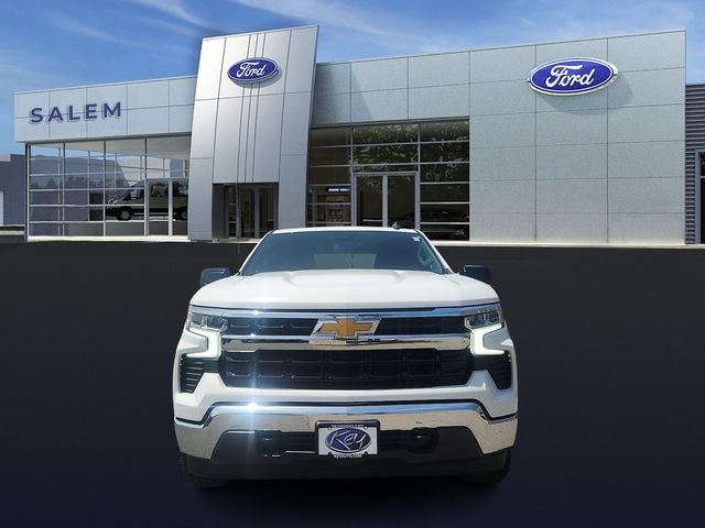 Used 2022 Chevrolet Silverado 1500 LT w/ Z71 Off-Road Package AWD/4WD image 7