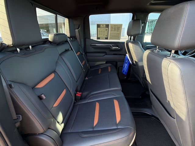 Used 2022 GMC Sierra 1500 AT4 w/ AT4 Premium Package image 12