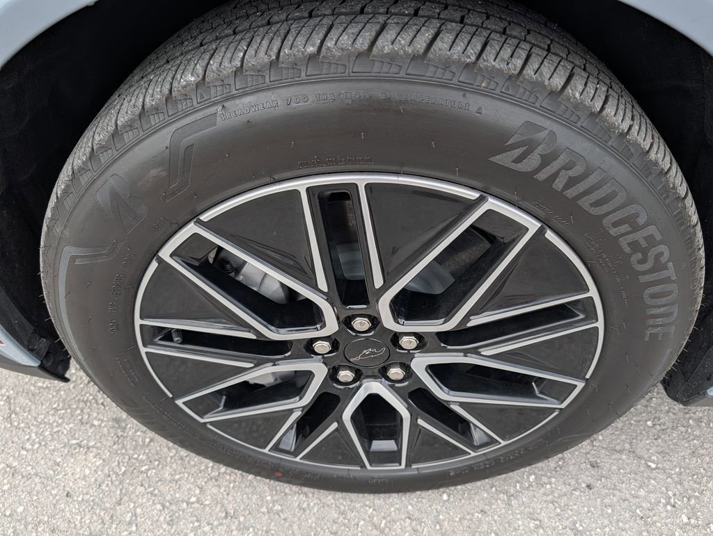 Certified 2025 Ford Mustang Mach-E Premium image 35