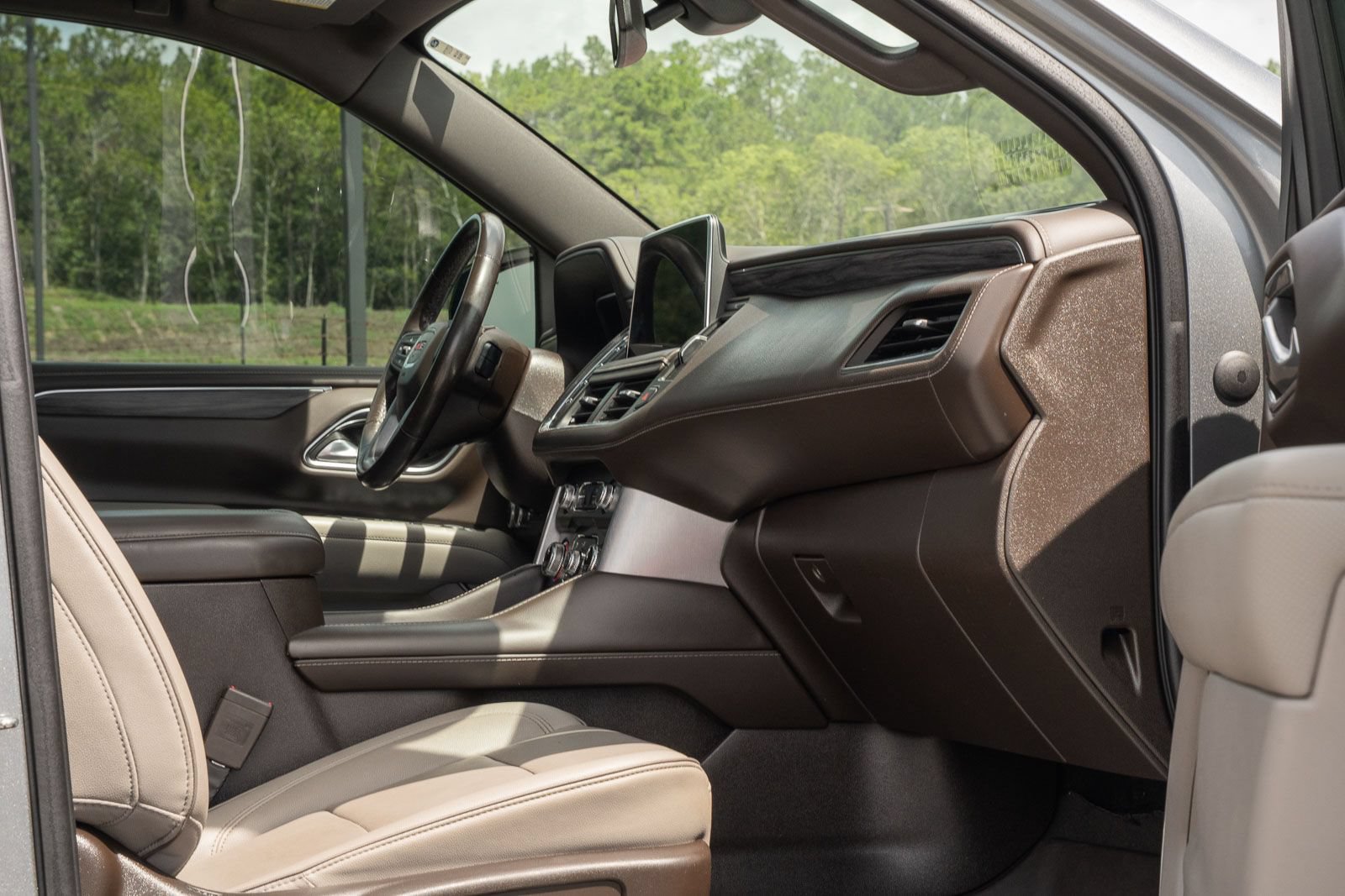 Used 2022 GMC Yukon SLT w/ SLT Premium Package RWD image 19
