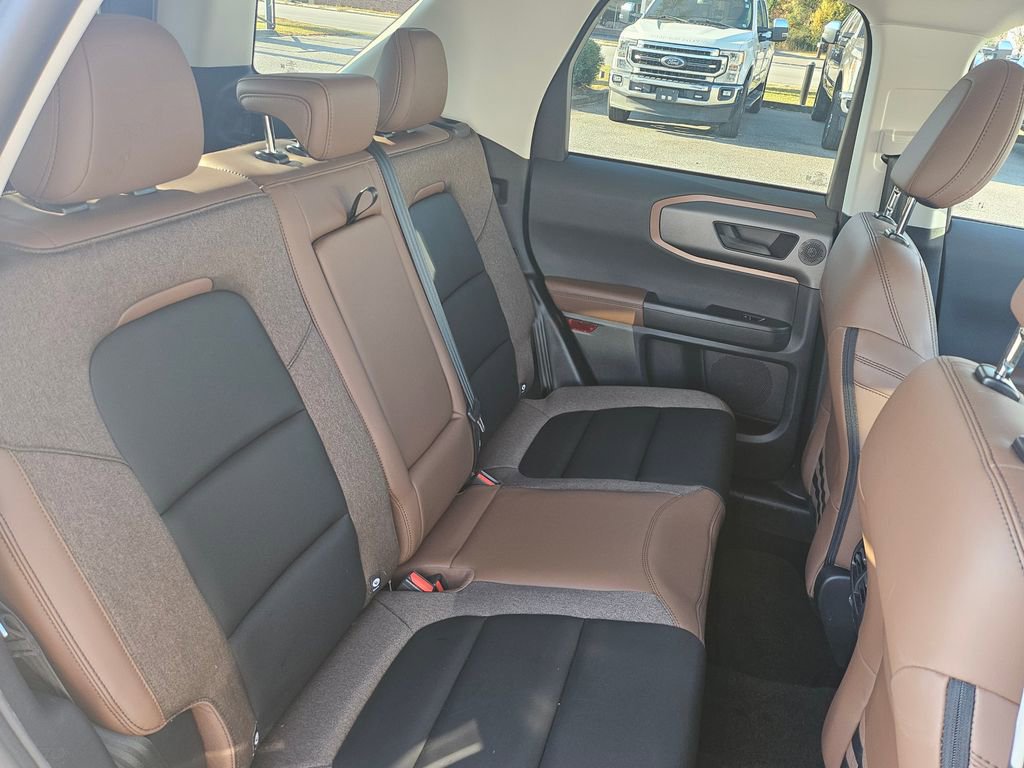 Certified 2025 Ford Bronco Sport Outer Banks w/ Outer Banks Tech Package+ image 5