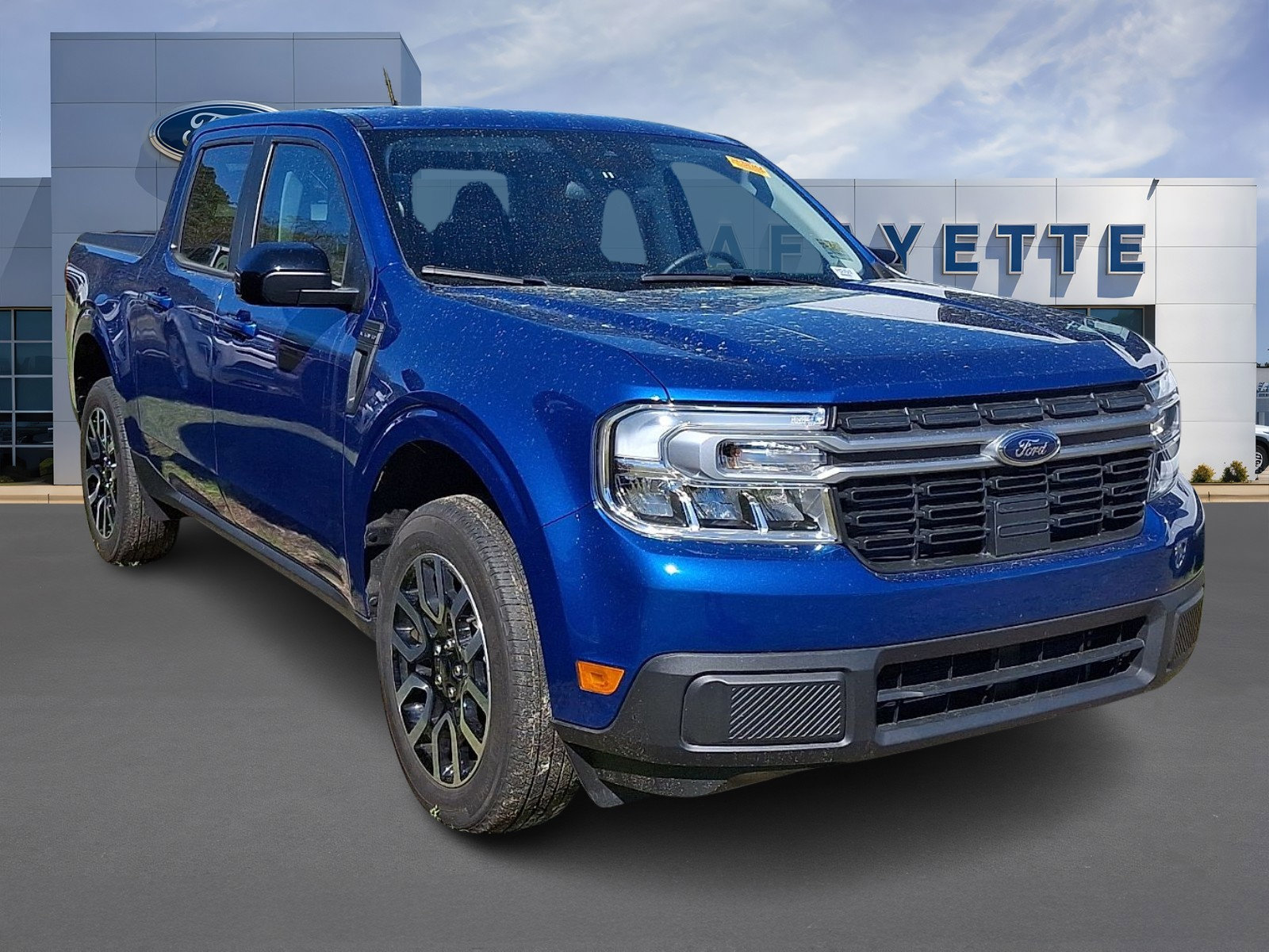 Certified 2024 Ford Maverick Lariat image 1