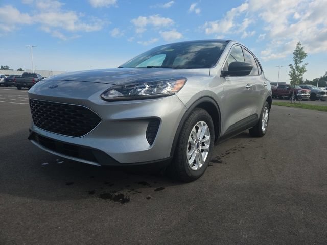 Certified 2022 Ford Escape SE FWD image 2
