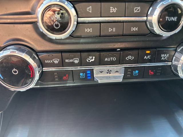 Certified 2023 Ford F150 Lariat w/ Equipment Group 502A High AWD/4WD image 33