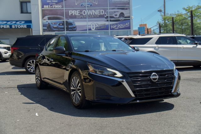Used 2025 Nissan Altima 2.5 SV