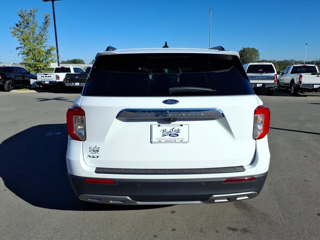 Certified 2024 Ford Explorer XLT w/ Equipment Group 202A image 4
