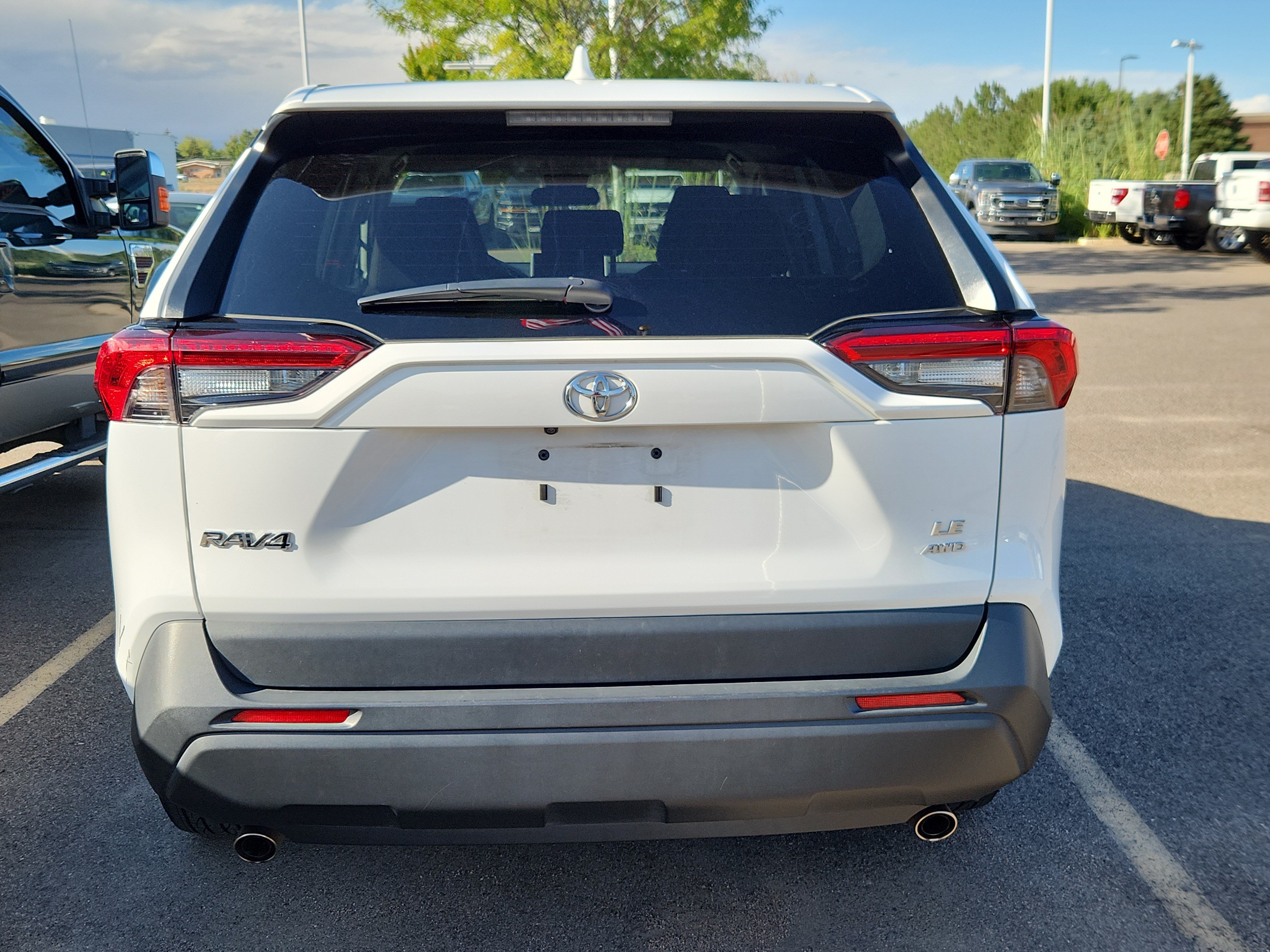 Used 2025 Toyota RAV4 LE AWD/4WD image 7