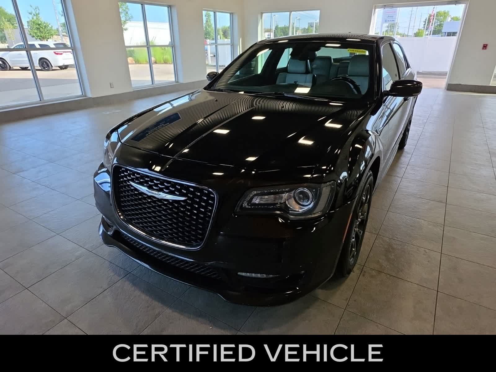 Used 2019 Chrysler 300 S w/ 300S Premium Group 2 AWD/4WD image 1