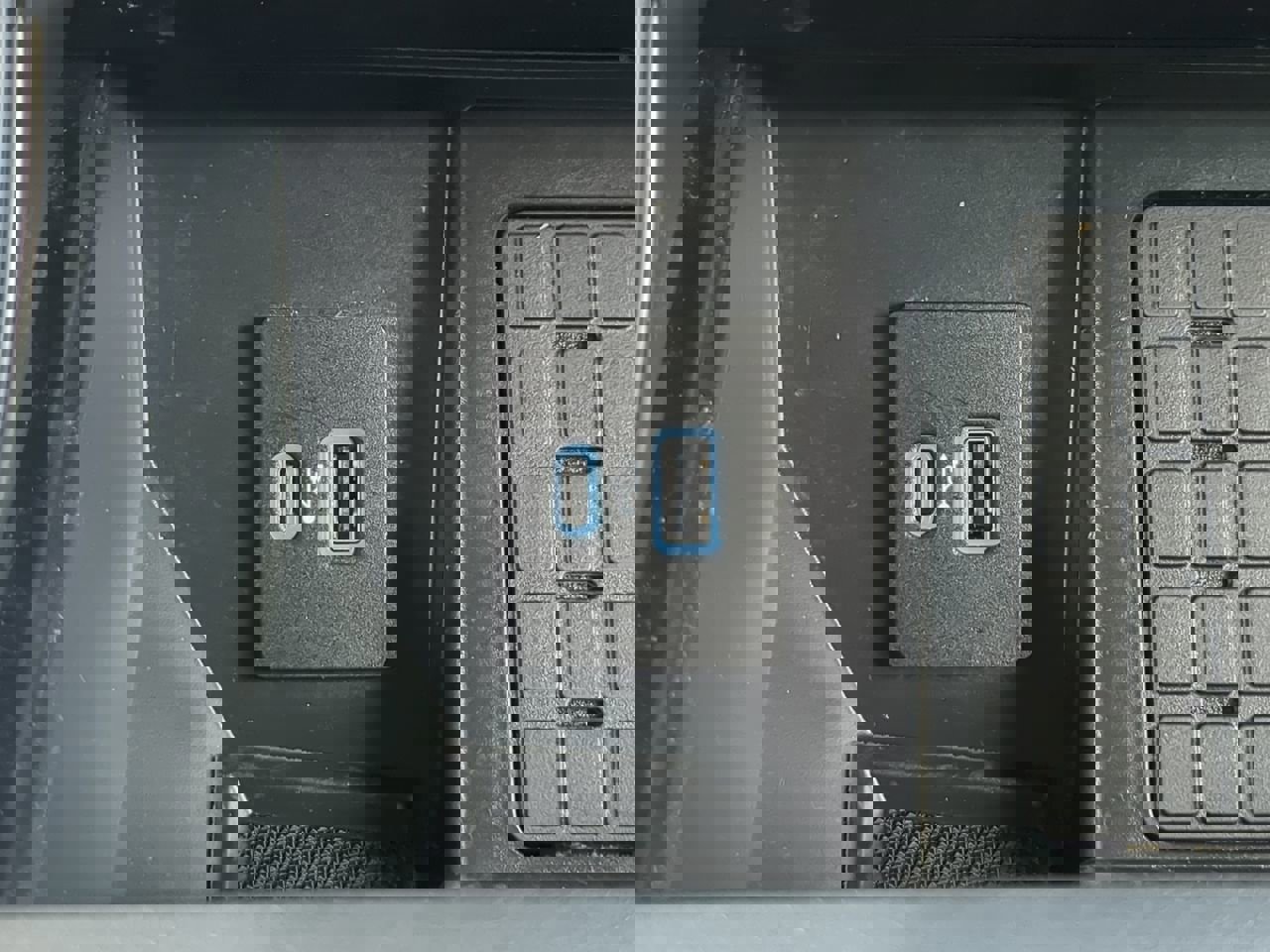 Certified 2023 Ford F150 Platinum w/ Equipment Group 701A High AWD/4WD image 21