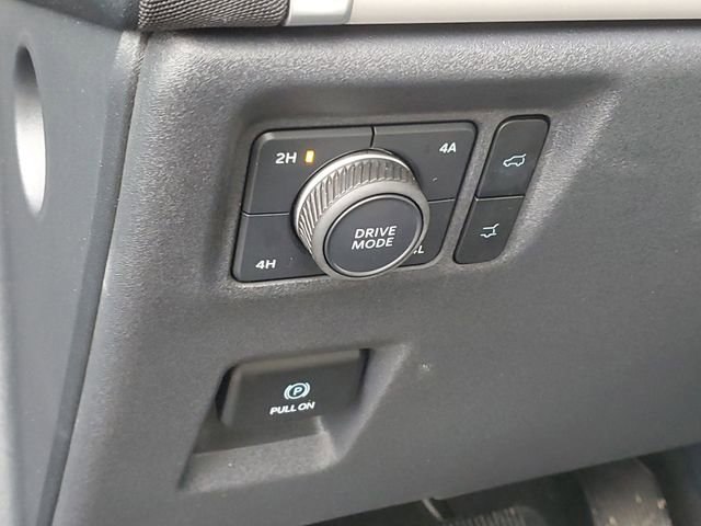 Certified 2025 Ford Expedition Active AWD/4WD image 9
