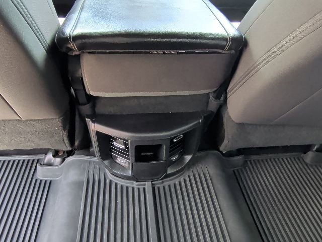 Used 2024 RAM 3500 Tradesman w/ Chrome Appearance Group AWD/4WD image 15