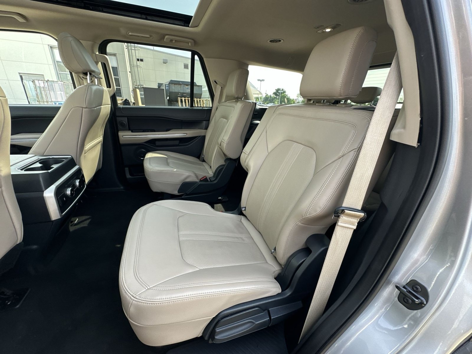 Certified 2024 Ford Expedition Limited AWD/4WD image 33