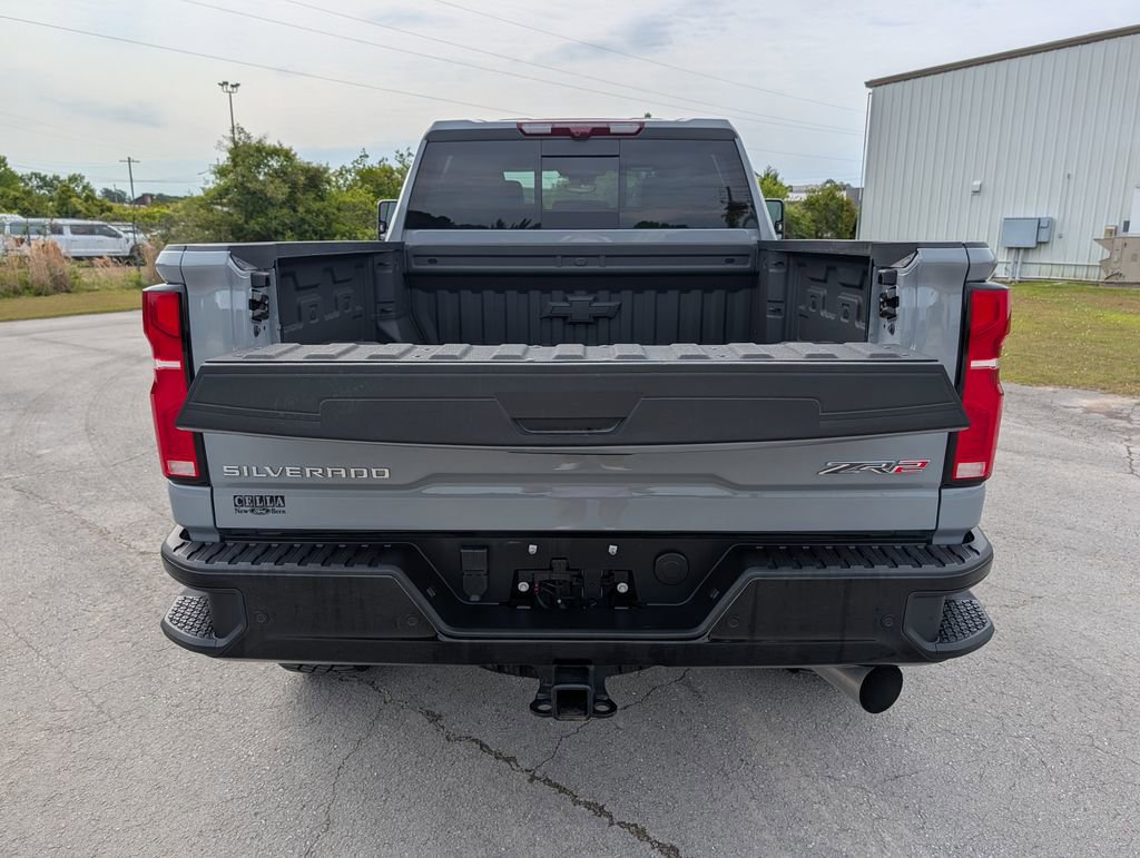 Used 2025 Chevrolet Silverado 2500 ZR2 w/ Technology Package AWD/4WD image 33