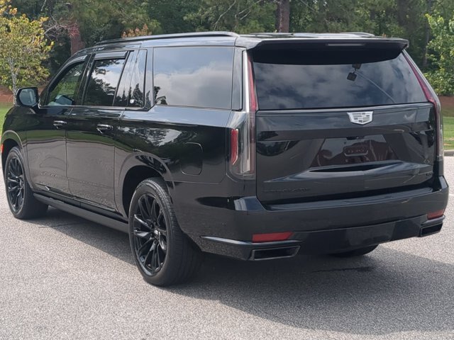 Used 2024 Cadillac Escalade ESV Sport Platinum w/ LPO, ONYX Package AWD/4WD image 6