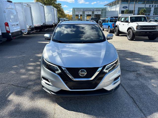 Used 2020 Nissan Rogue Sport SL w/ Premium Package FWD image 2