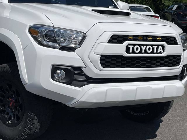 Used 2023 Toyota Tacoma TRD Sport w/ Advanced Technology Package AWD/4WD image 2