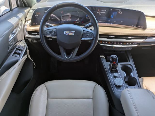 Used 2024 Cadillac XT4 Premium Luxury FWD image 16