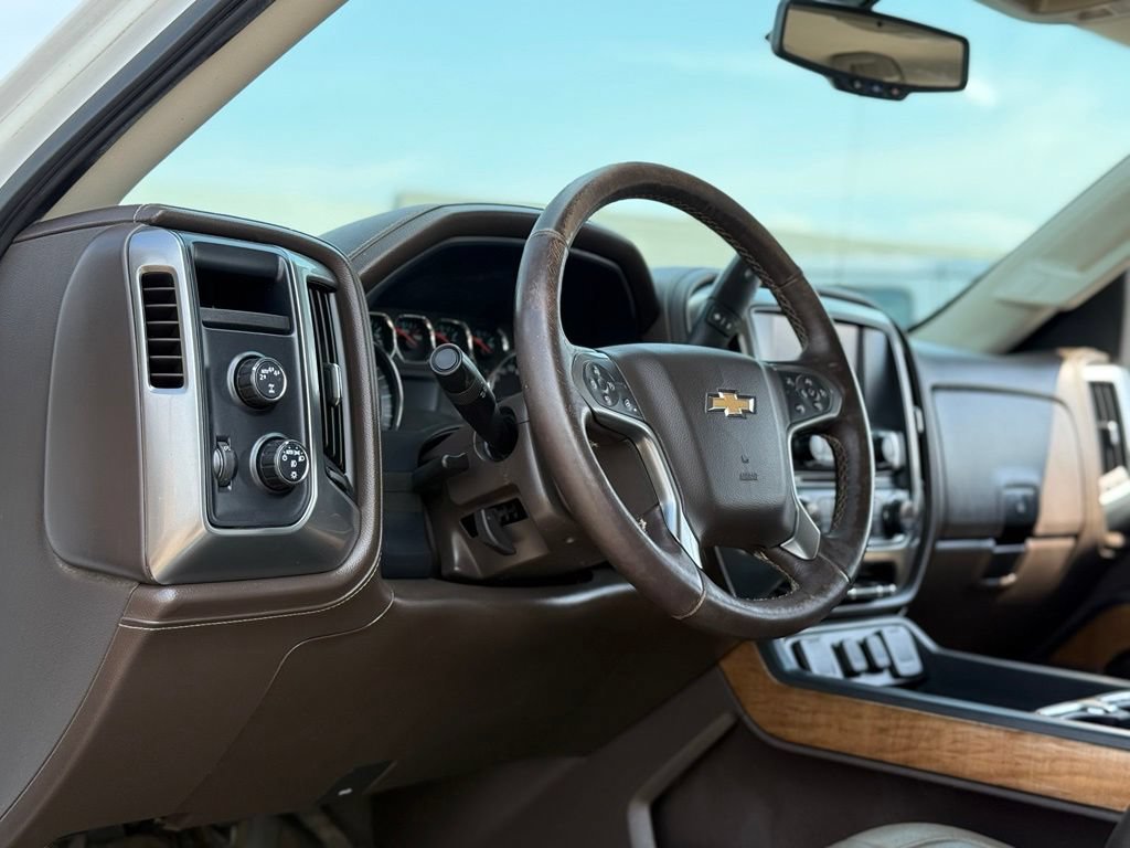 Used 2017 Chevrolet Silverado 1500 LTZ w/ Sport Package AWD/4WD image 10