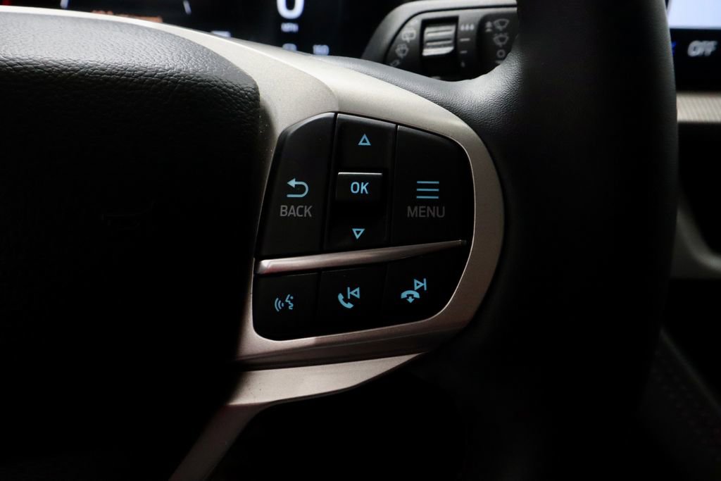 Certified 2025 Ford Explorer Active AWD/4WD image 30