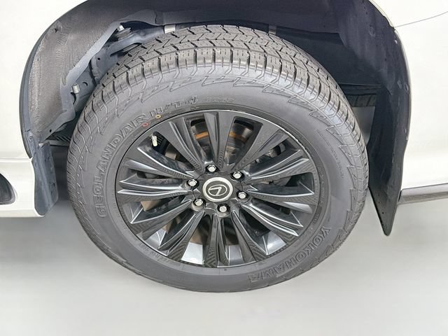 Used 2023 Lexus GX 460 Luxury w/ Sport Design Package AWD/4WD image 37