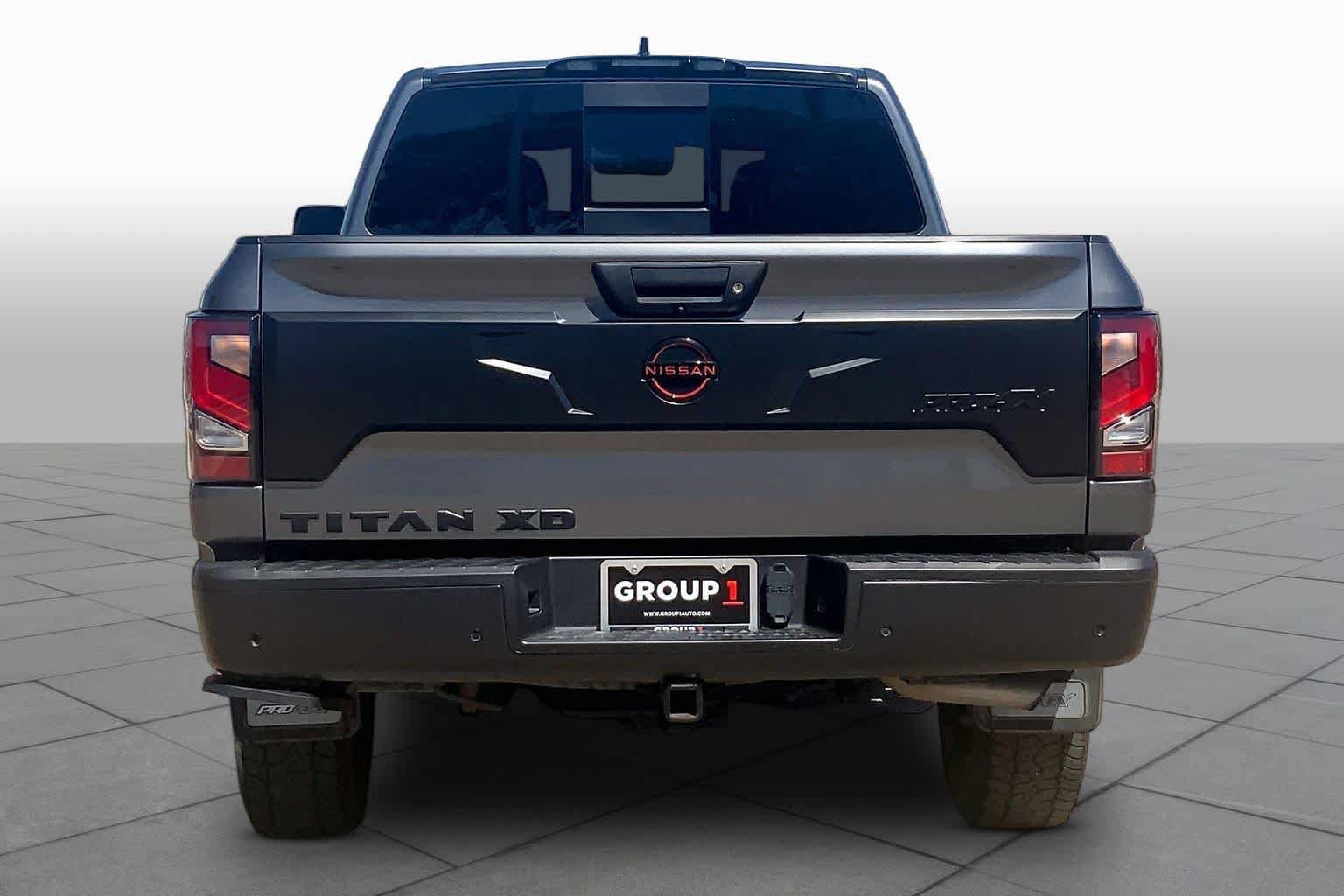 Used 2024 Nissan Titan PRO-4X w/ Pro-4x Convenience Package AWD/4WD image 5