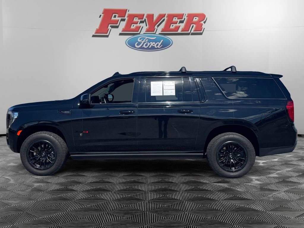 Used 2023 GMC Yukon XL AT4 w/ Technology Package image 6