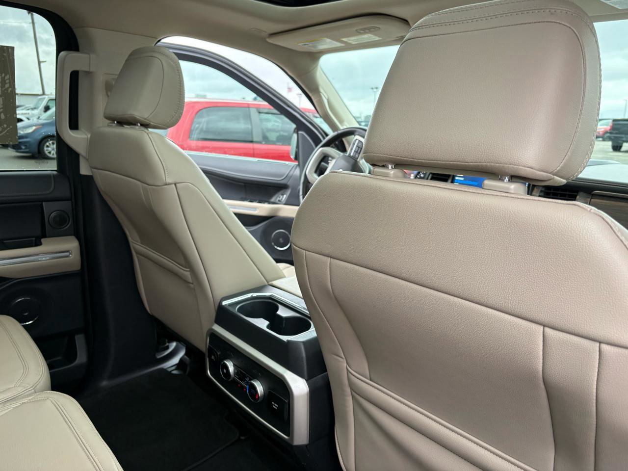 Certified 2024 Ford Expedition Limited image 53
