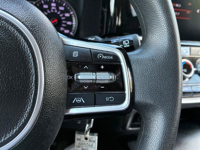 Used 2023 Kia Sorento LX FWD image 23
