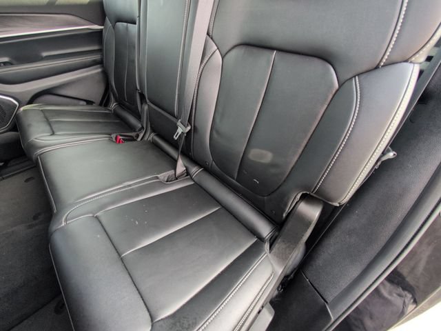 Used 2022 Jeep Grand Cherokee L Limited AWD/4WD image 14