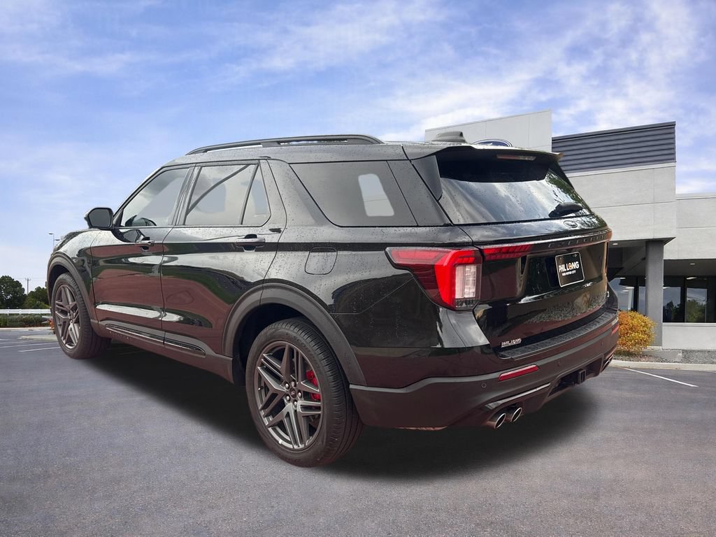 Certified 2025 Ford Explorer ST AWD/4WD image 6