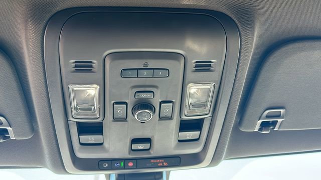 Used 2022 Chevrolet Tahoe LT w/ LT Signature Plus Package AWD/4WD image 25
