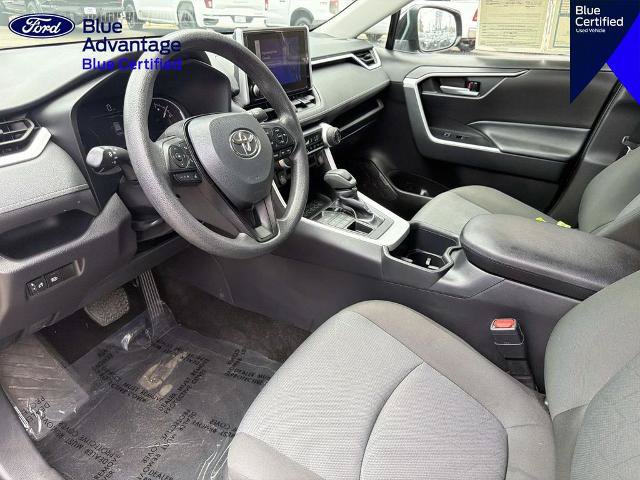 Used 2025 Toyota RAV4 XLE AWD/4WD image 17