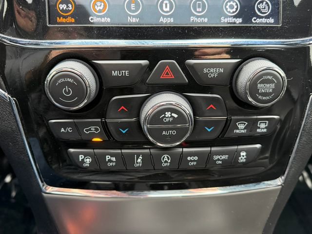 Used 2021 Jeep Grand Cherokee Limited AWD/4WD image 25