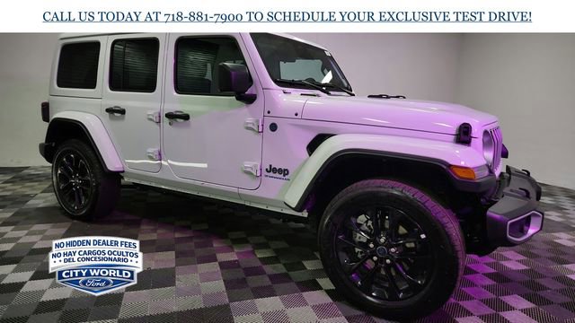 Used 2025 Jeep Wrangler Unlimited Sahara w/ Safety Group AWD/4WD image 8