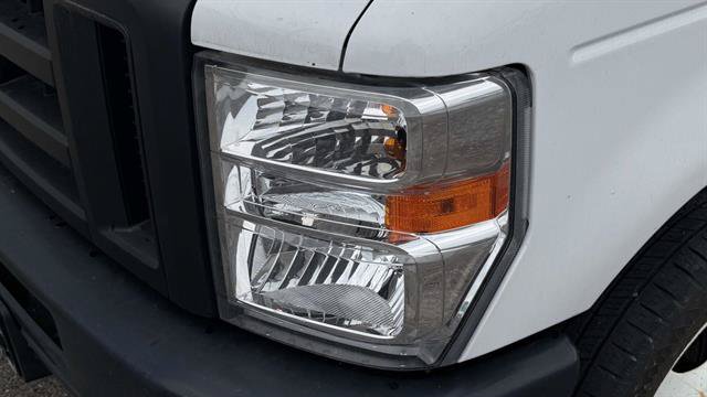 Certified 2022 Ford E-350 and Econoline 350 Super Duty w/ Power Windows & Locks Group RWD image 34