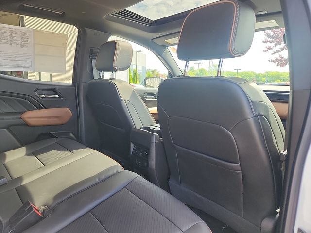 Used 2024 GMC Canyon AT4 w/ AT4 Premium Package AWD/4WD image 28
