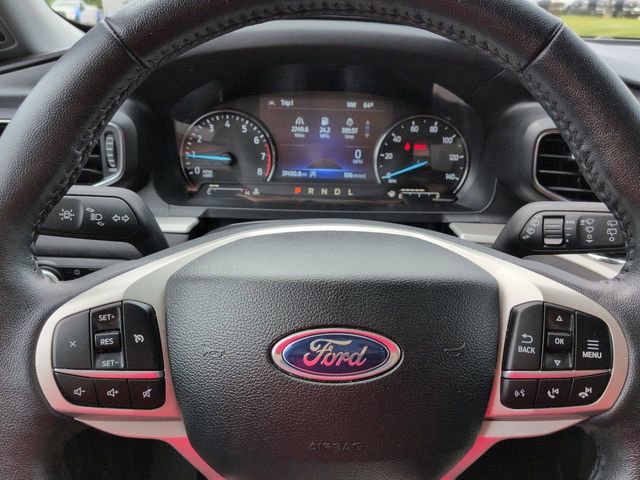 Certified 2024 Ford Explorer XLT w/ Equipment Group 202A RWD image 33