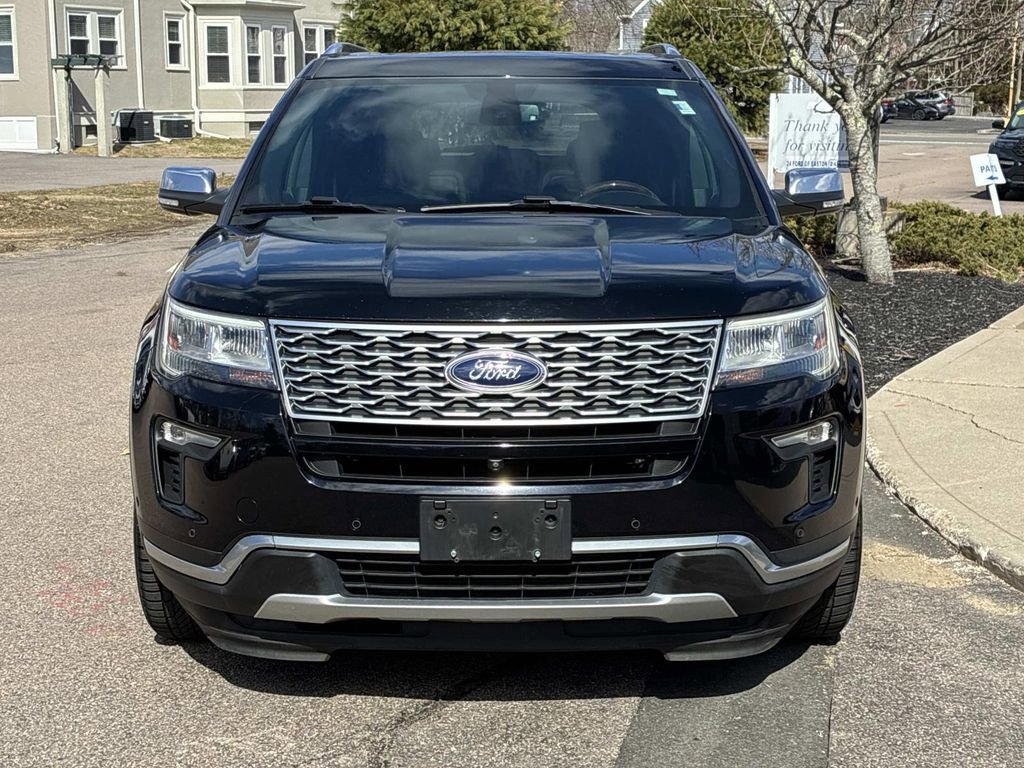 Certified 2018 Ford Explorer Platinum image 2