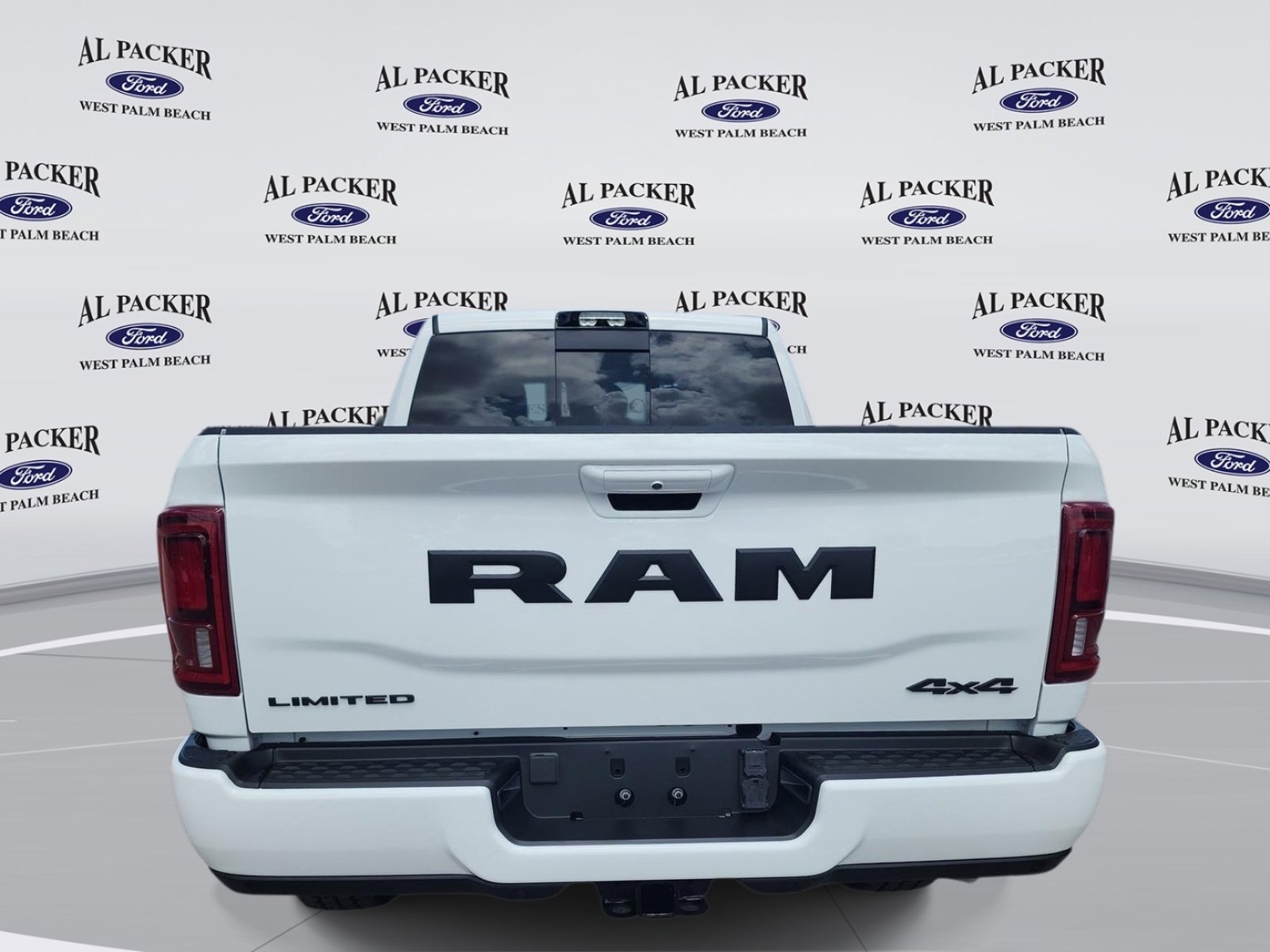 Used 2026 RAM 2500 Limited AWD/4WD image 4