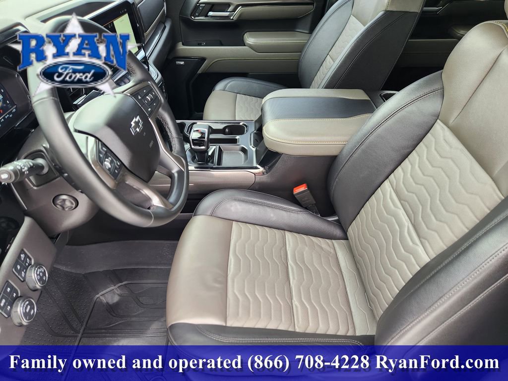 Used 2024 Chevrolet Silverado 1500 ZR2 w/ Technology Package image 9