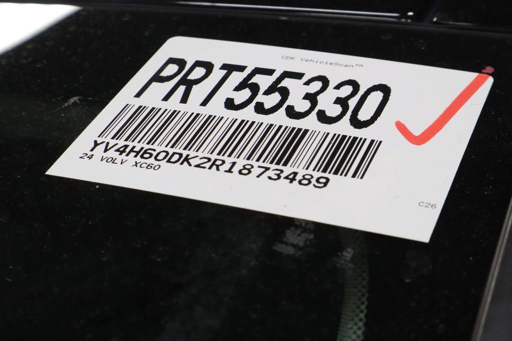 Used 2024 Volvo XC60 T8 Core AWD/4WD image 34