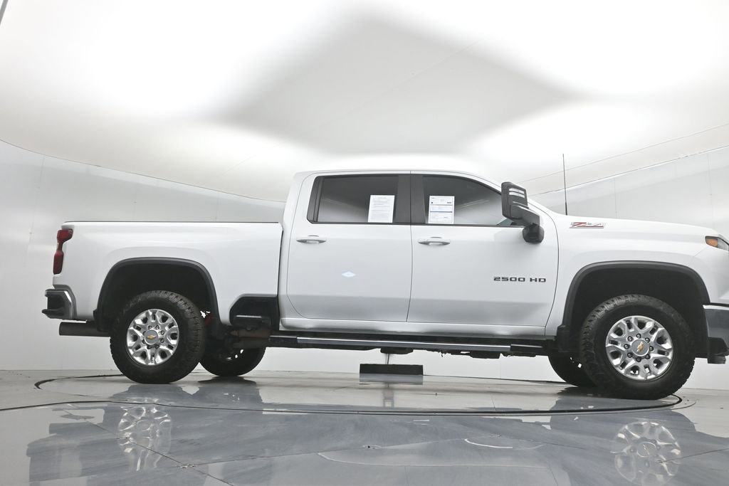 Used 2024 Chevrolet Silverado 2500 LT image 44