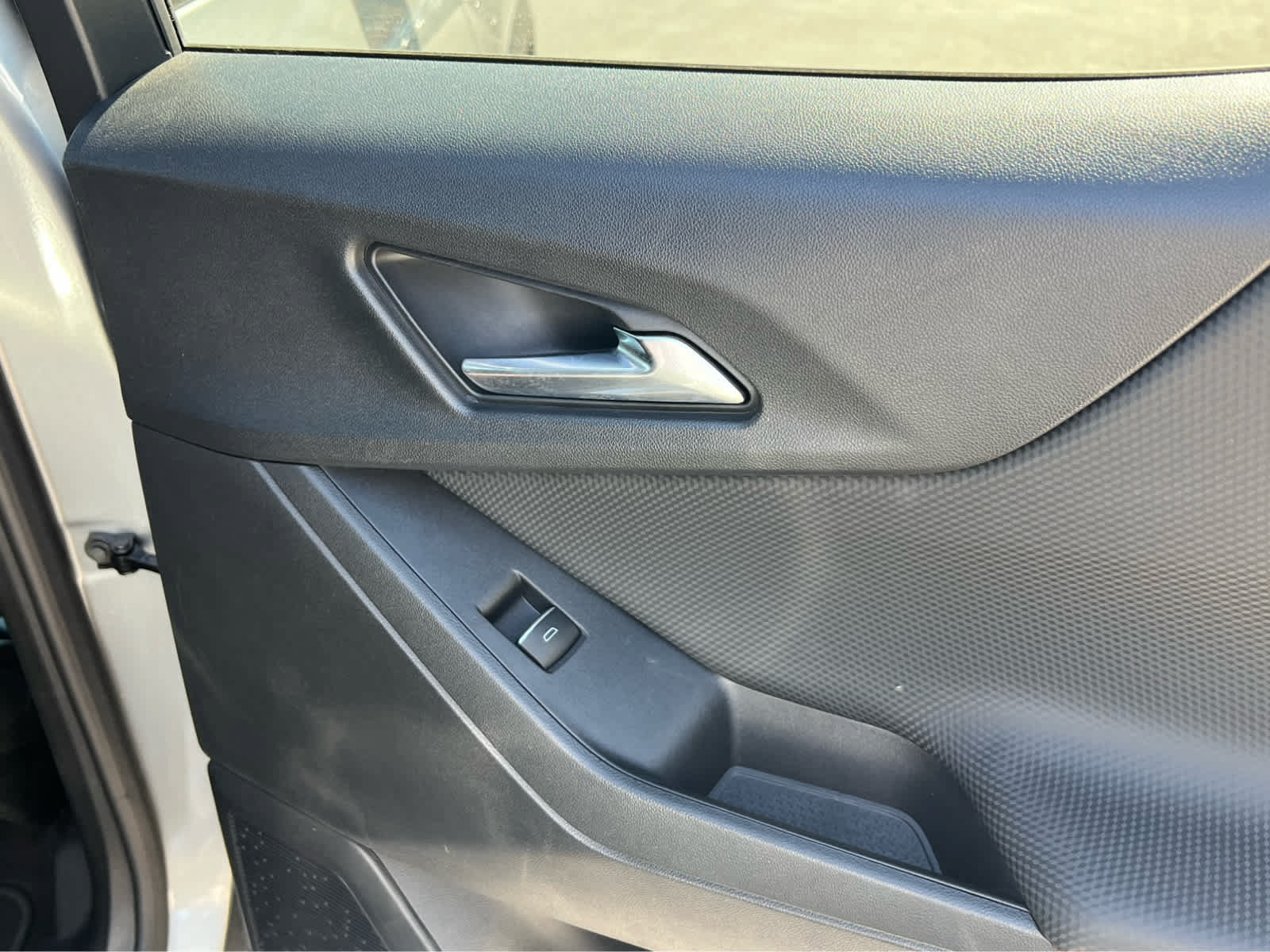 Used 2025 Chevrolet Equinox RS AWD/4WD image 22