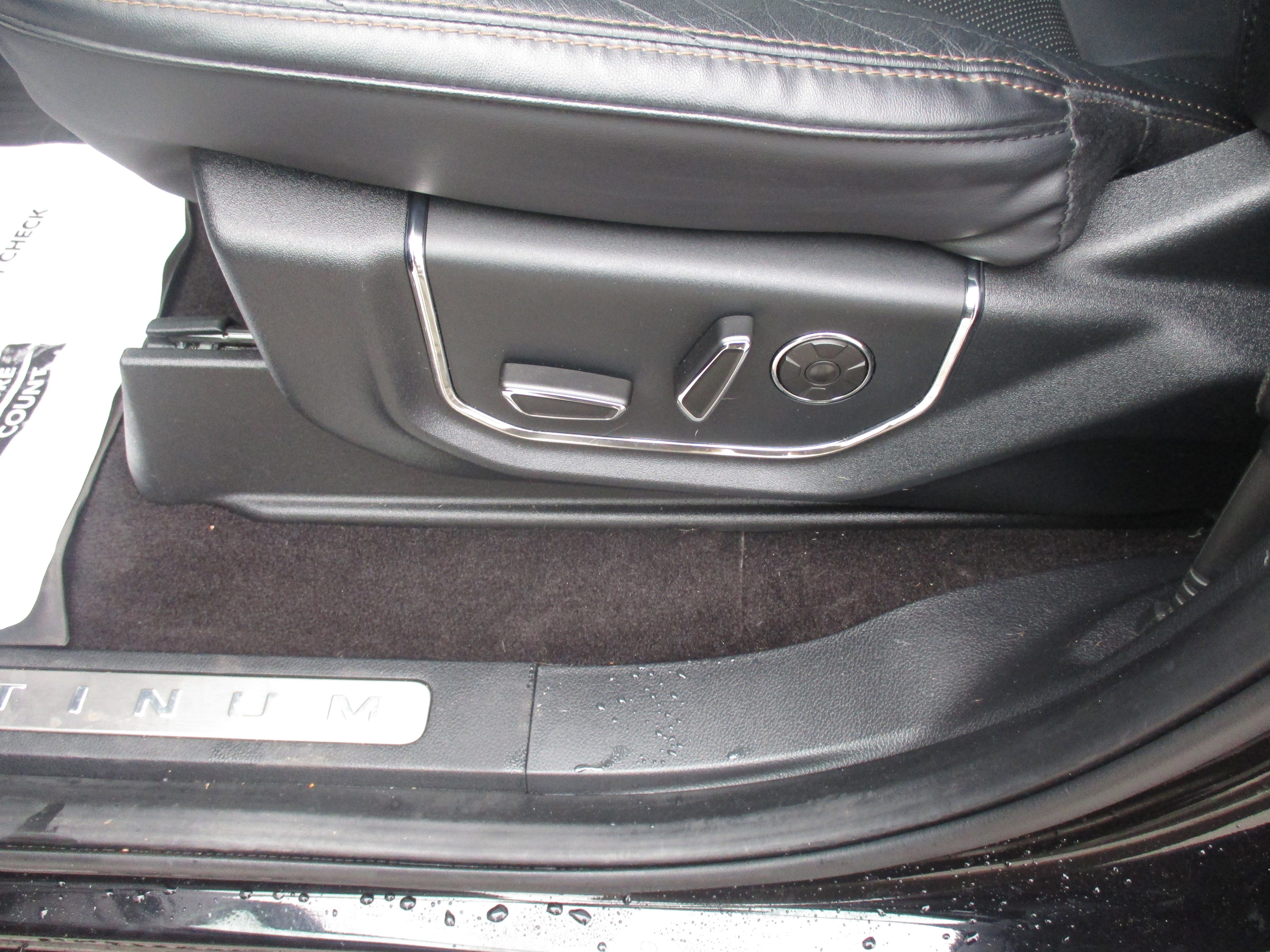 Certified 2021 Ford Expedition Platinum image 17