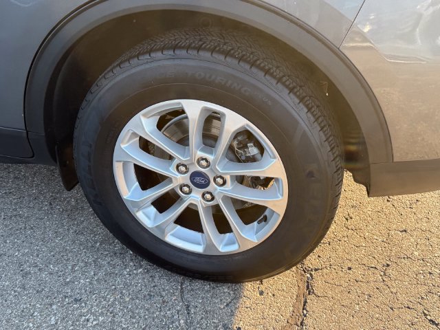 Certified 2021 Ford Escape SE w/ Cold Weather Package AWD/4WD image 5