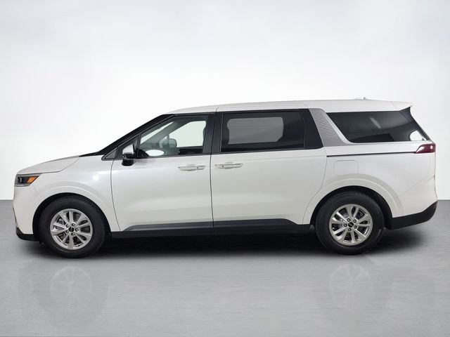 Used 2023 Kia Carnival LX FWD image 6