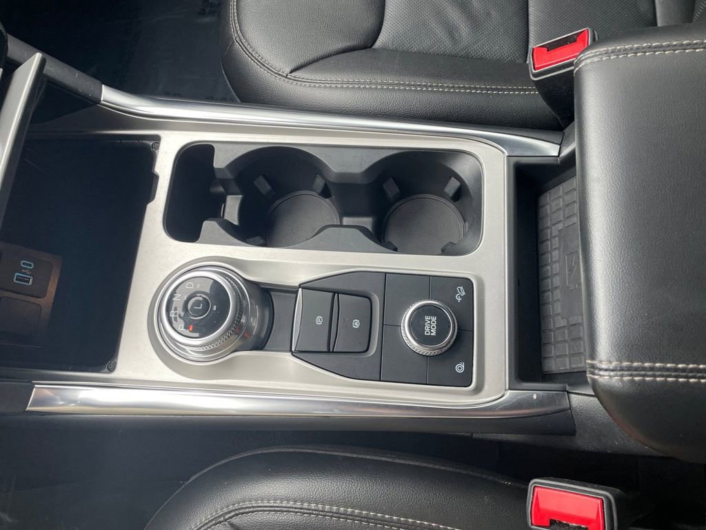 Certified 2022 Ford Explorer Limited AWD/4WD image 16
