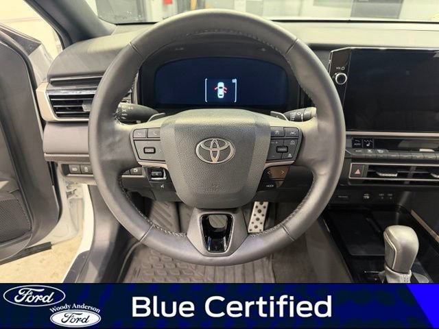 Used 2025 Toyota Camry XSE FWD image 10